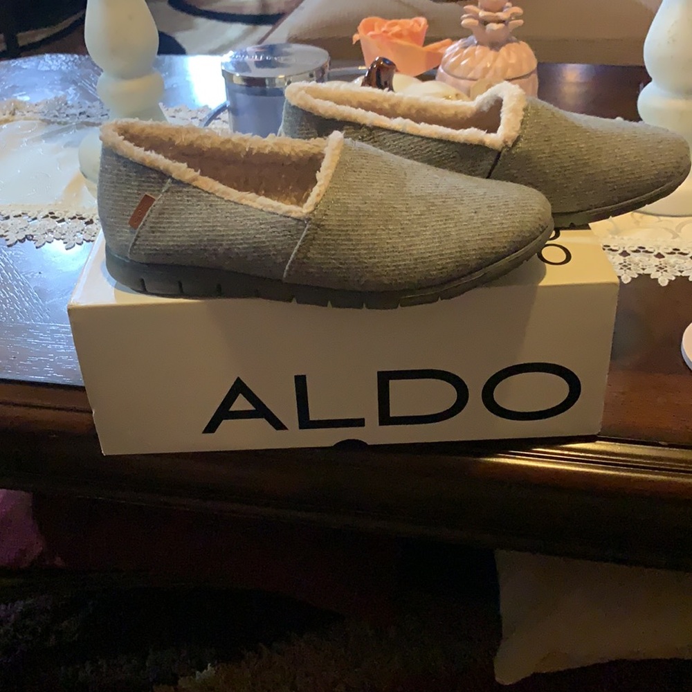 ALDO - Picture 2 of 5